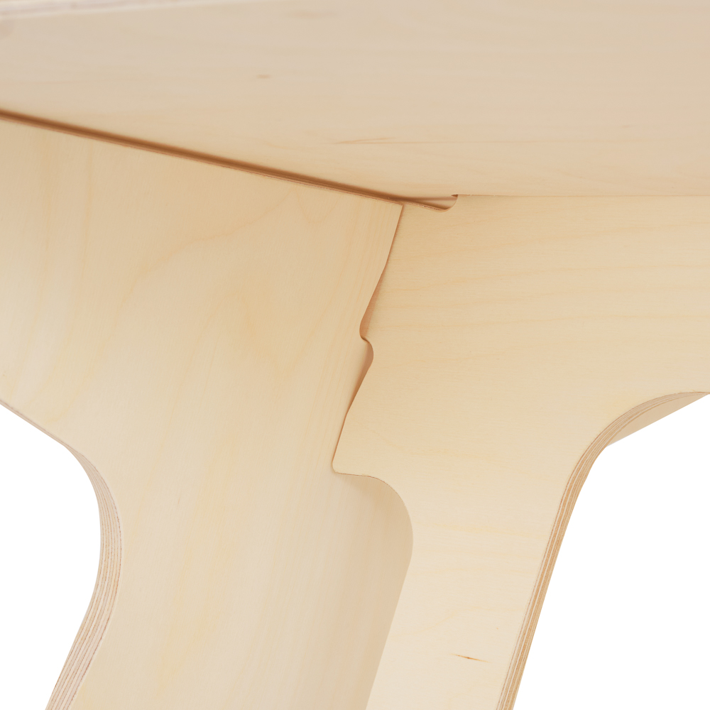 Desk 6
